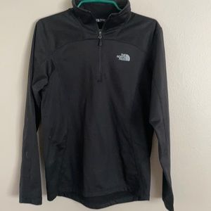 Men’s North Face 1/4 zip long sleeve